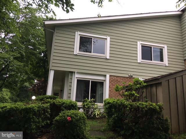 GERMANTOWN PARK - Residential Lease