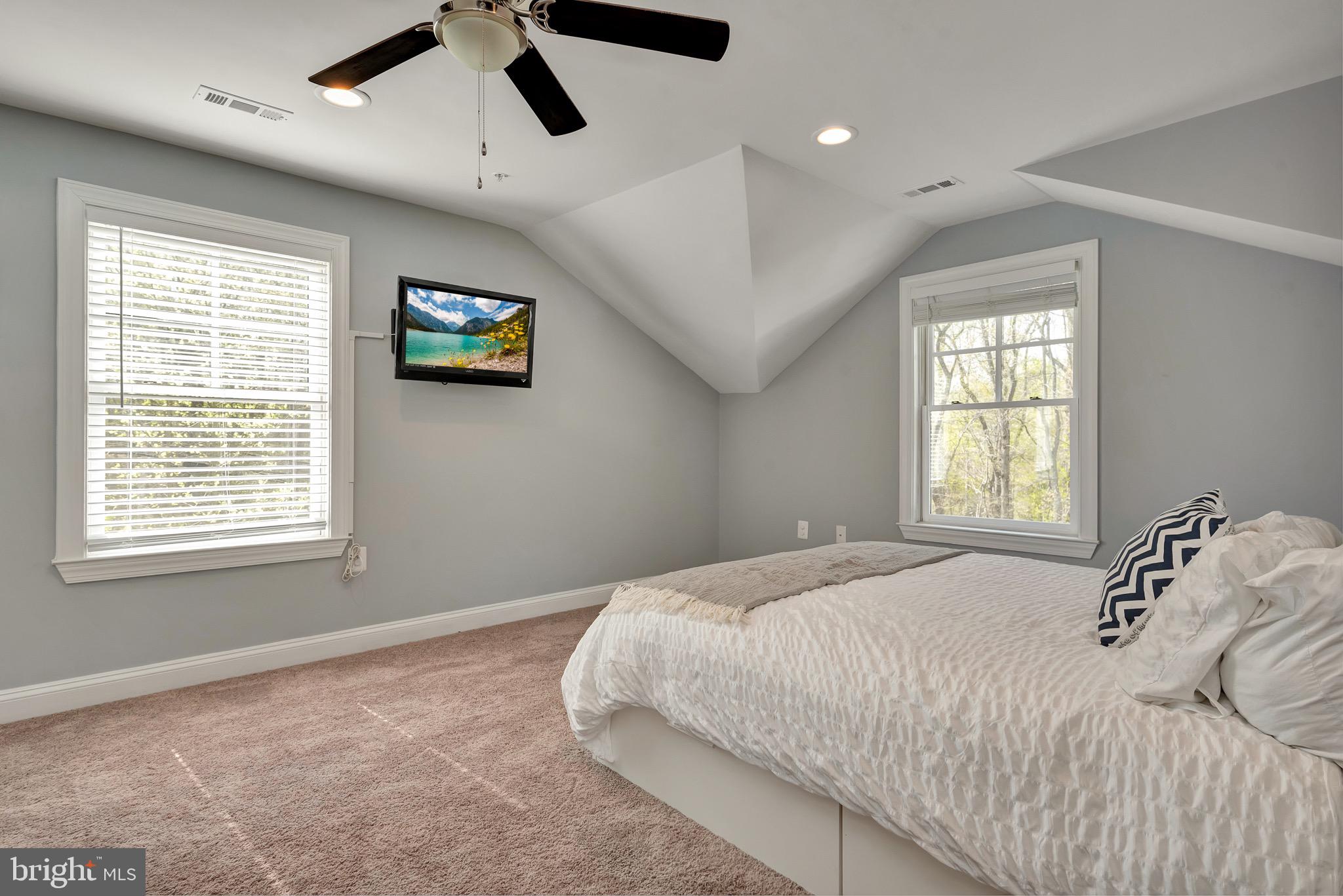 CHURCH KNOLLS - Residential