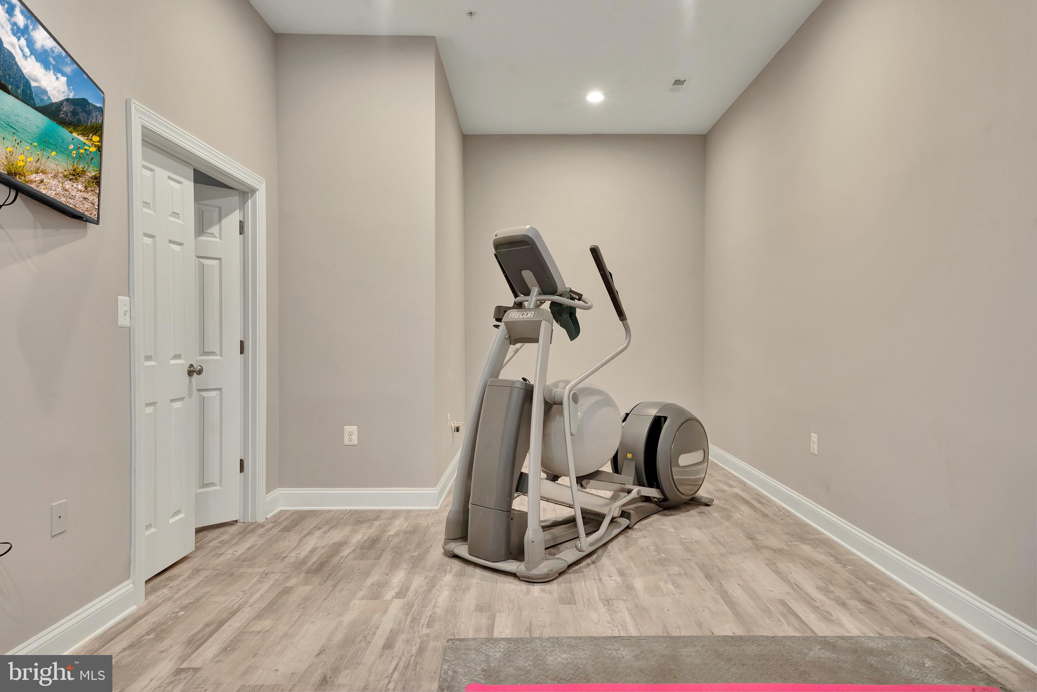 CHURCH KNOLLS - Residential