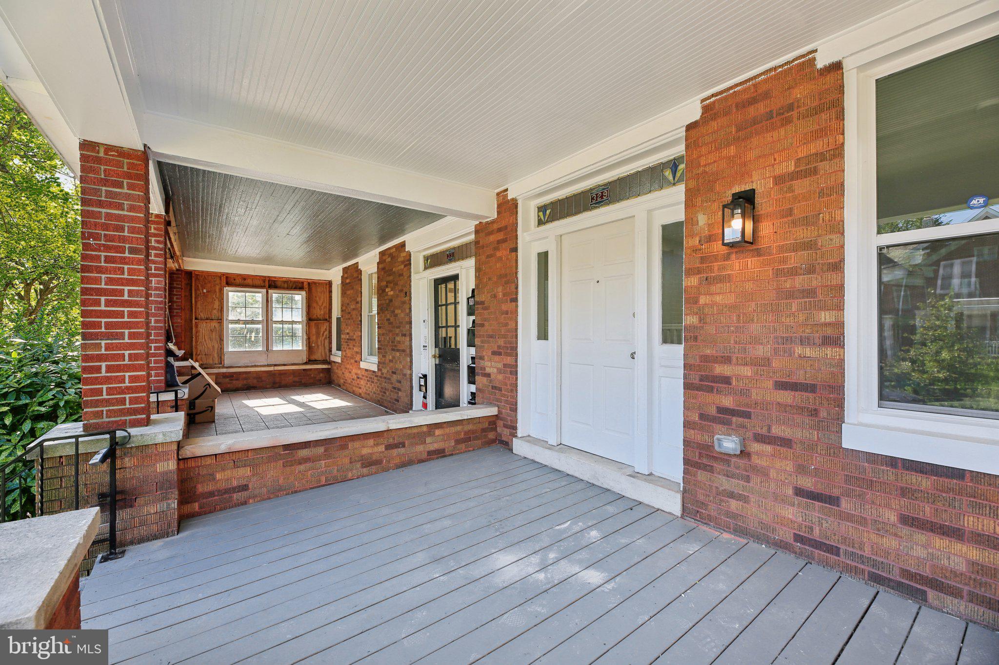 OAKENSHAWE - Residential