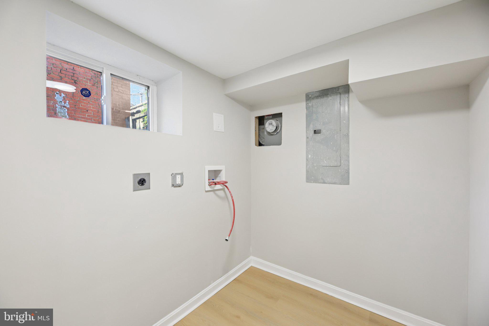 OAKENSHAWE - Residential