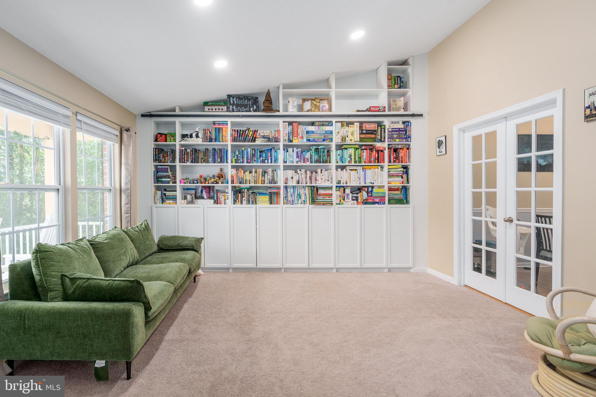 PATRIOTS GLEN - Residential