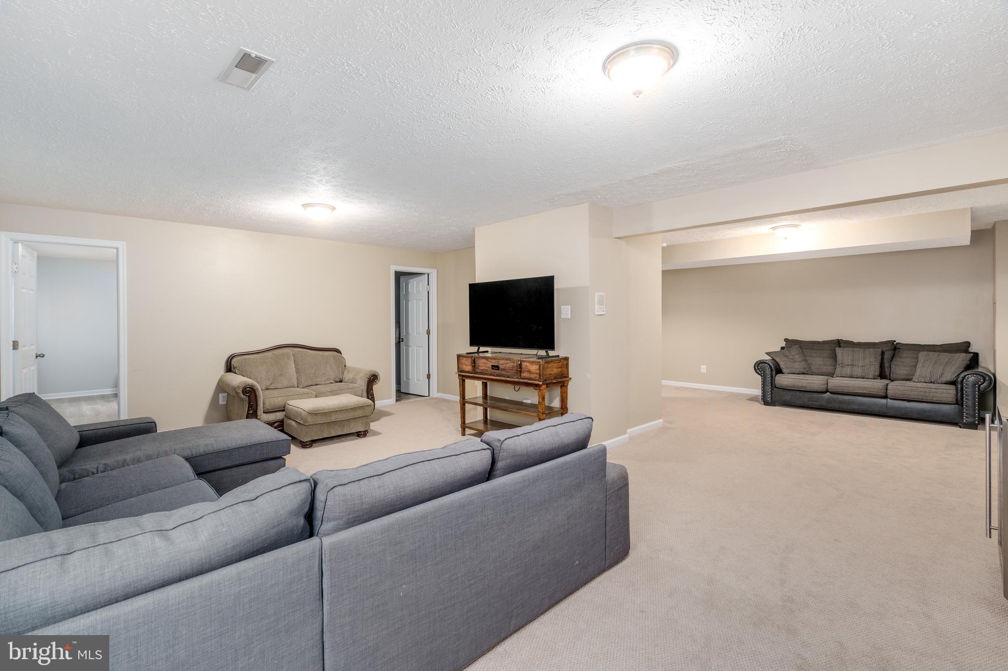 PATRIOTS GLEN - Residential