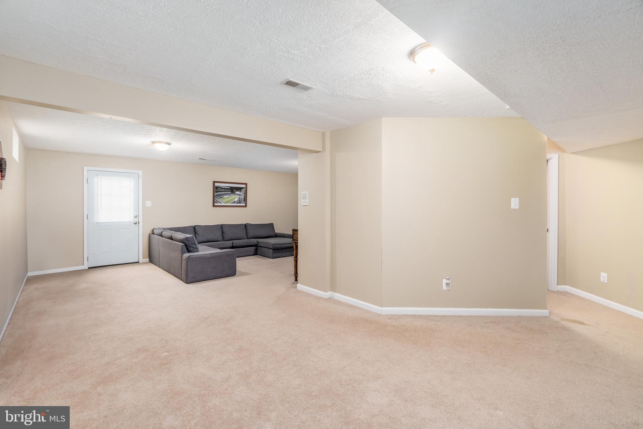 PATRIOTS GLEN - Residential