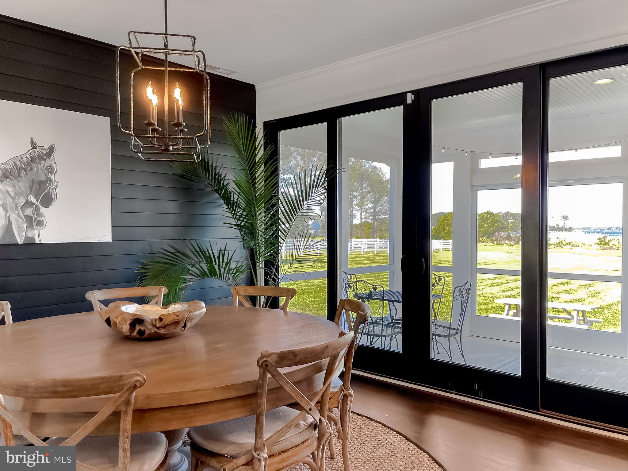 ROYAL OAK - Residential