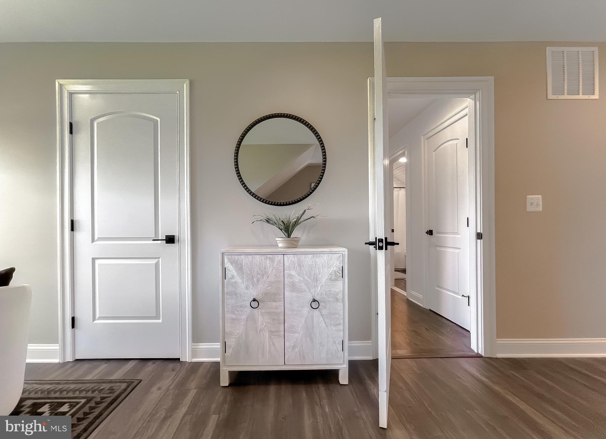 ROYAL OAK - Residential