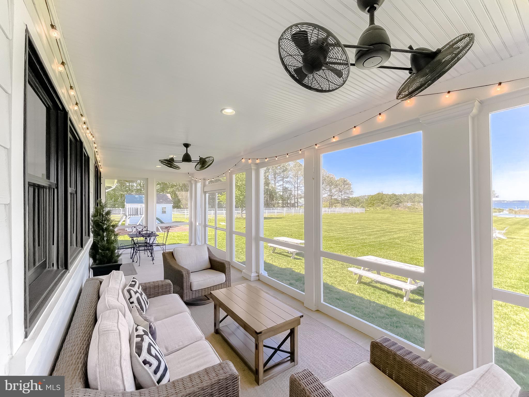 ROYAL OAK - Residential