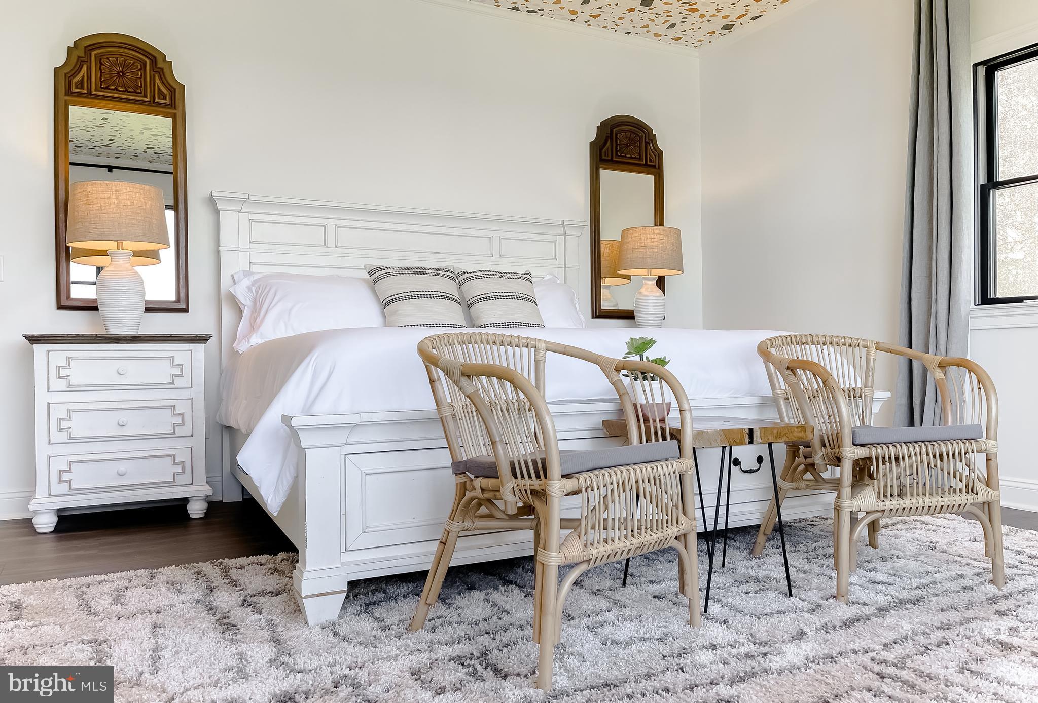 ROYAL OAK - Residential