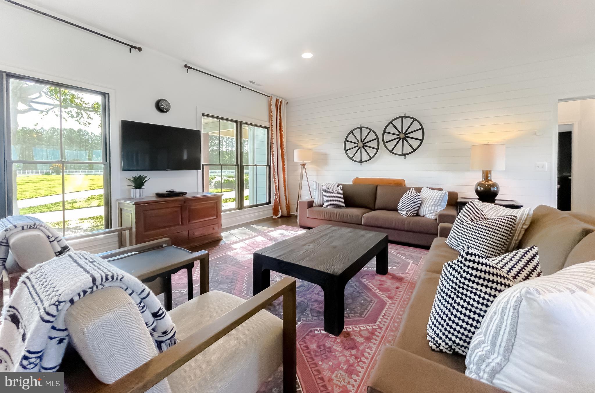 ROYAL OAK - Residential