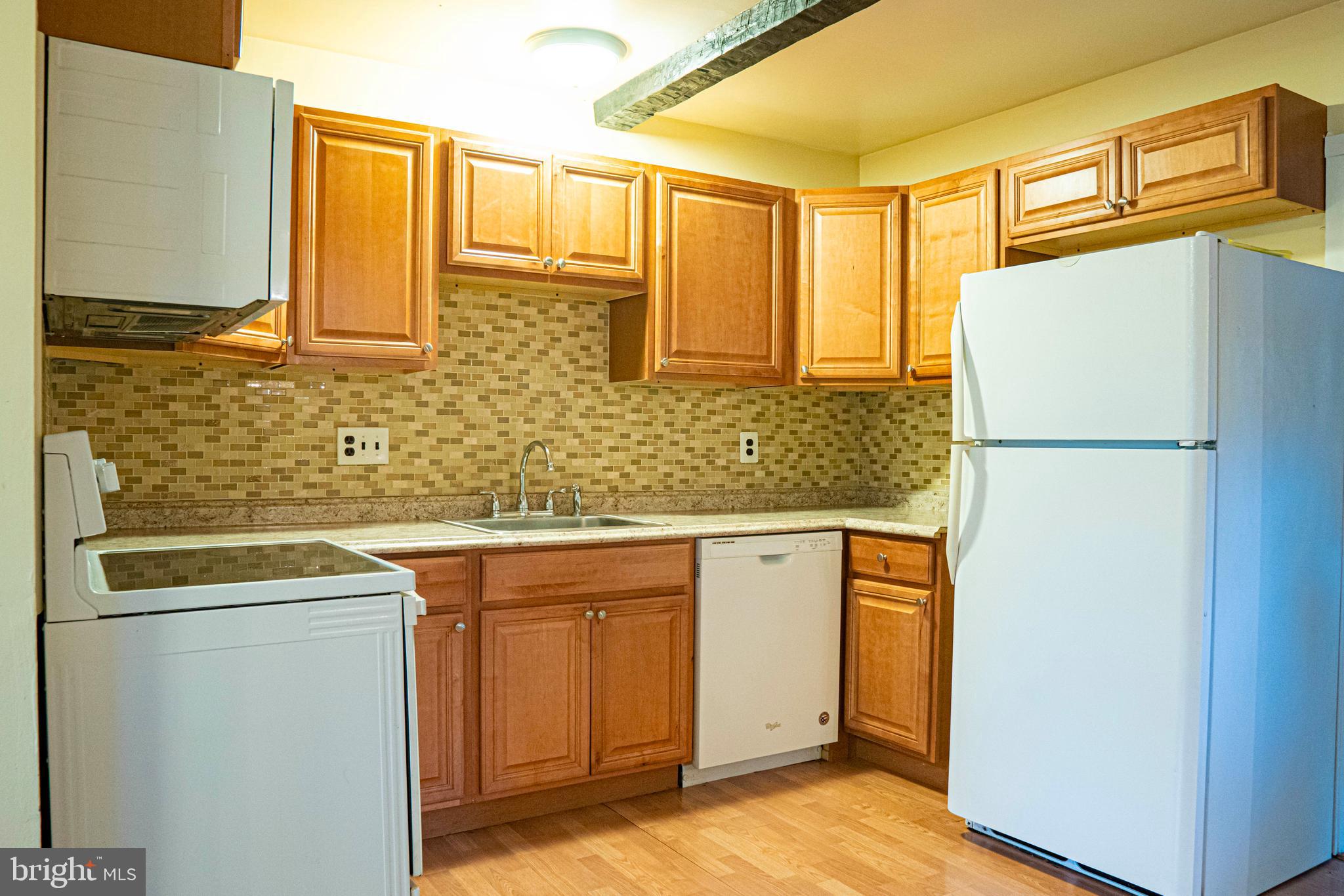 BROOKFIELD - Residential Lease