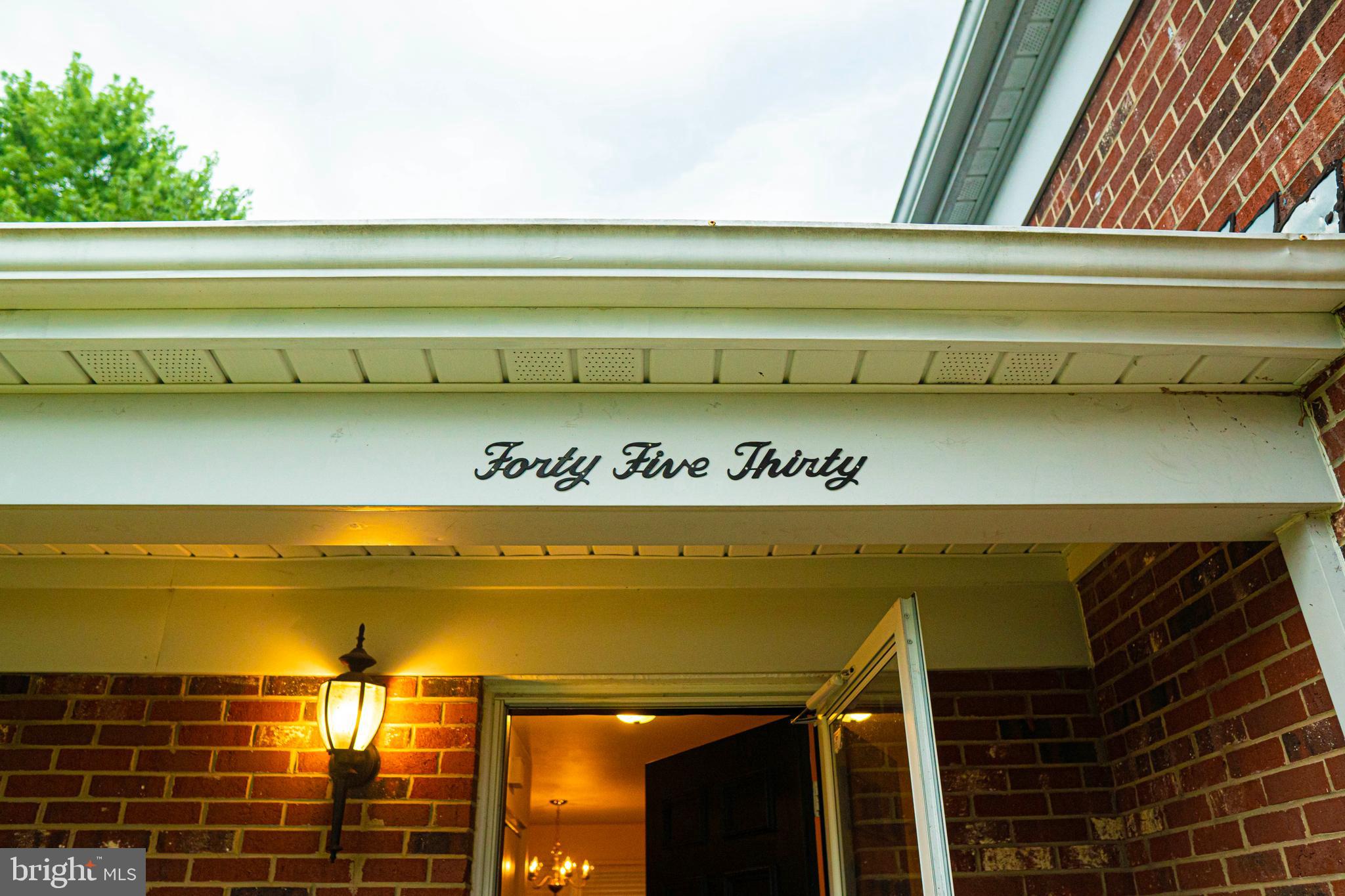 BROOKFIELD - Residential Lease