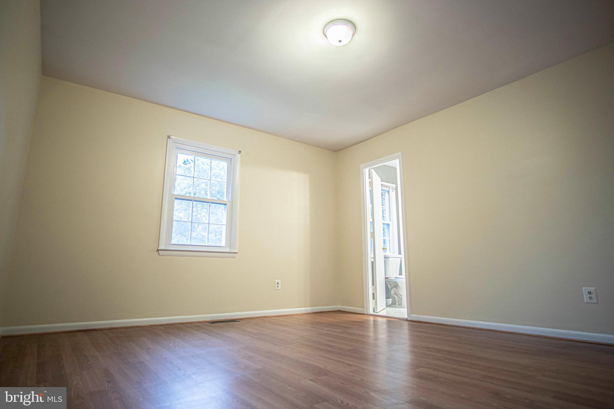 BROOKFIELD - Residential Lease