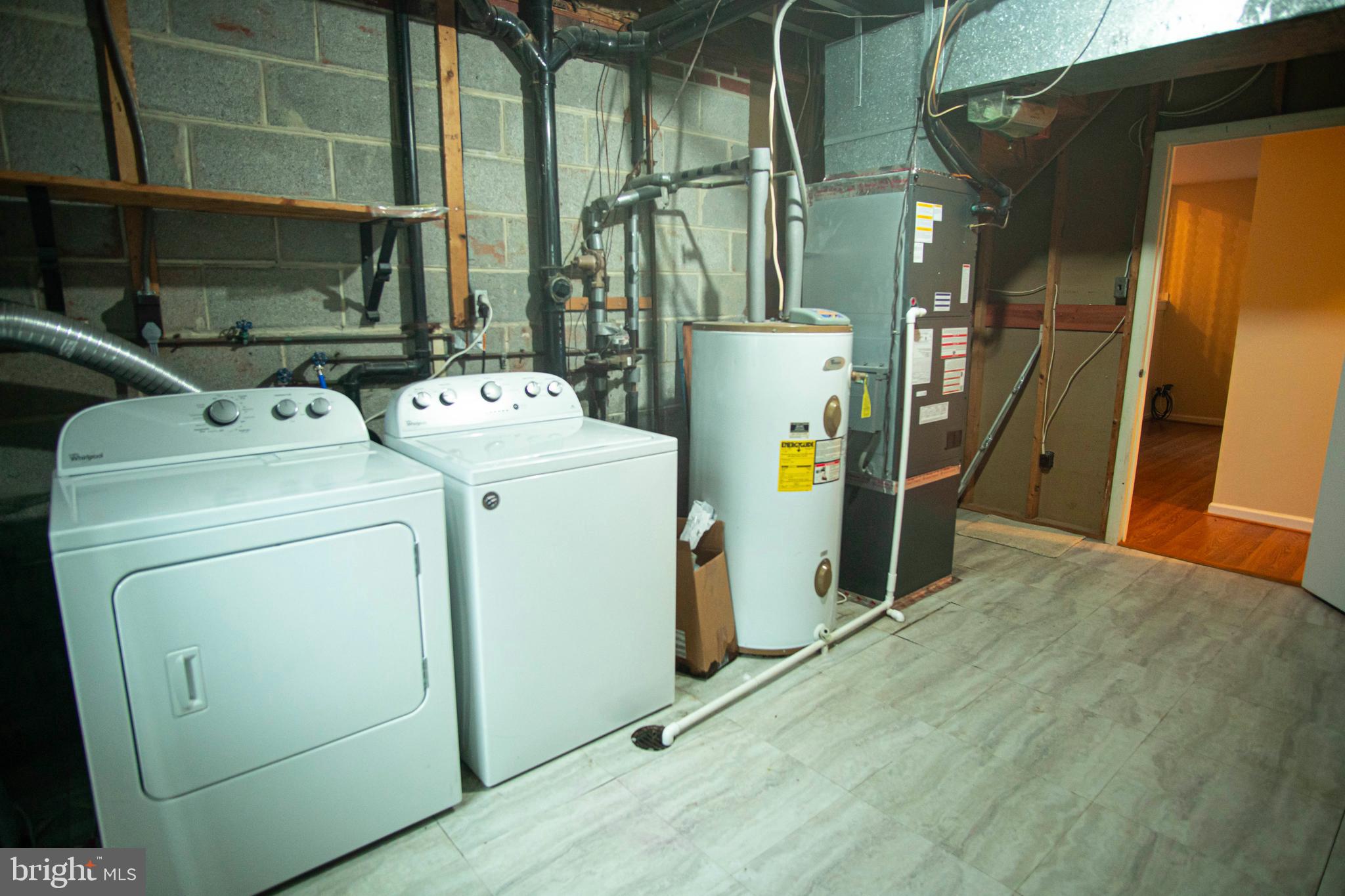 BROOKFIELD - Residential Lease