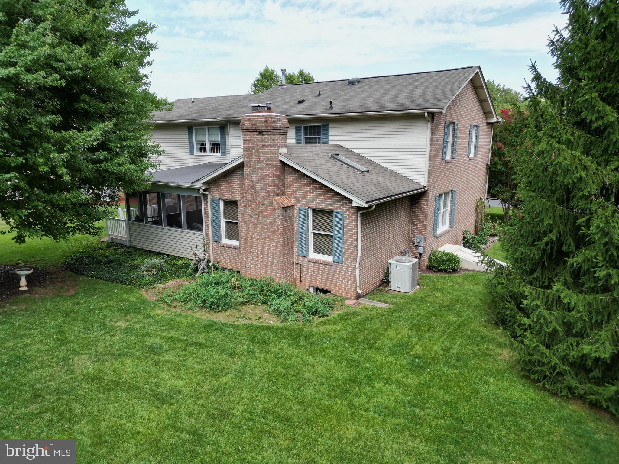 CLOVER HILL III - Residential