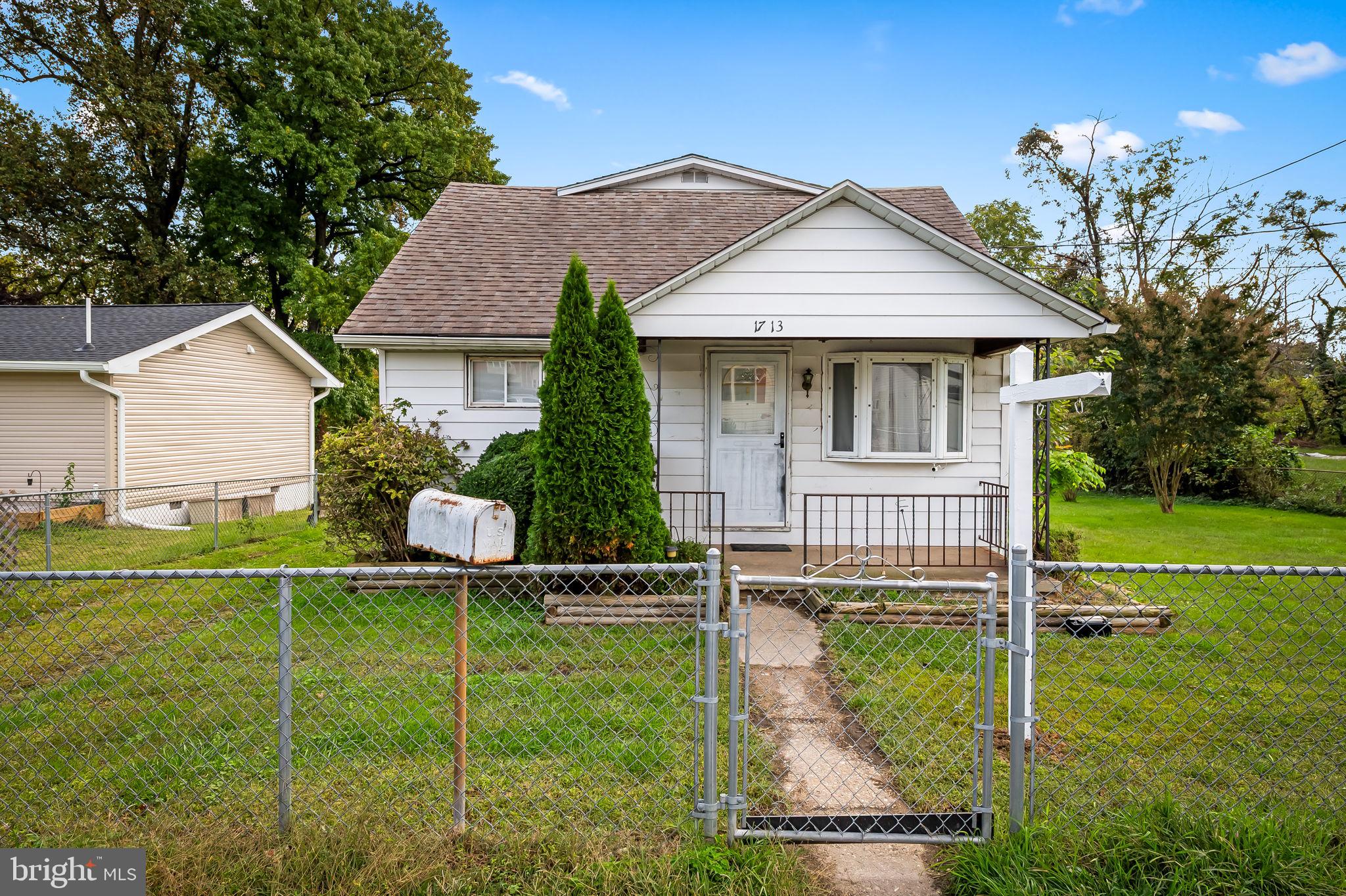 1713 WOODLAND DRIVE