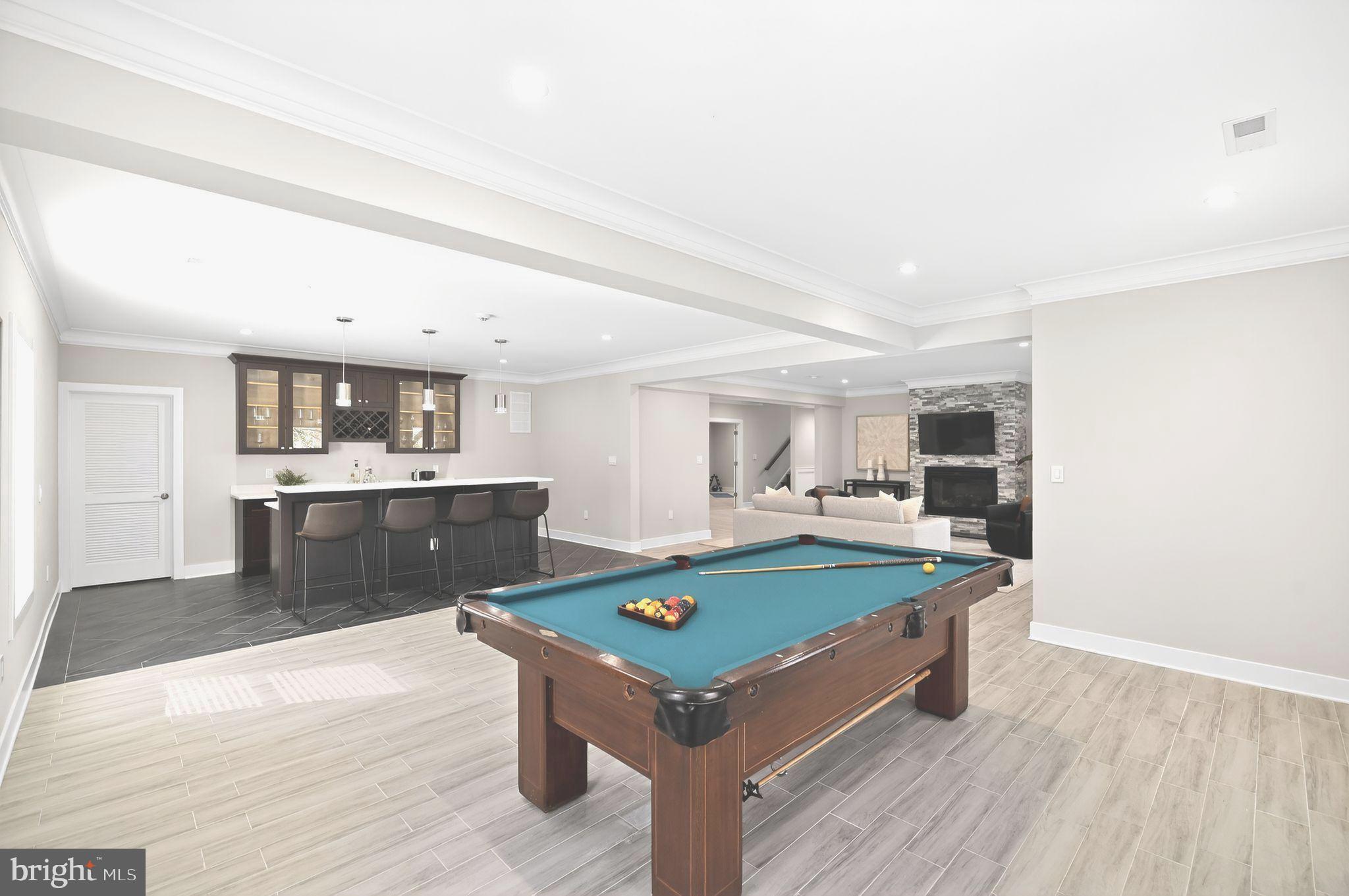 CHESTERBROOK GARDENS - Residential