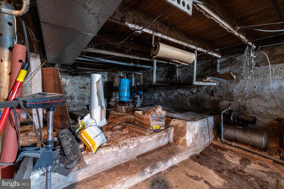 HAWK RIDGE - Residential