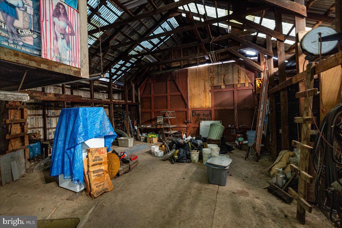 HAWK RIDGE - Residential