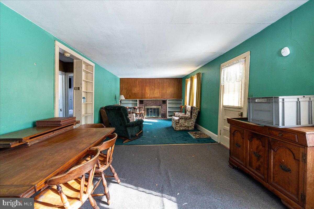 HAWK RIDGE - Residential