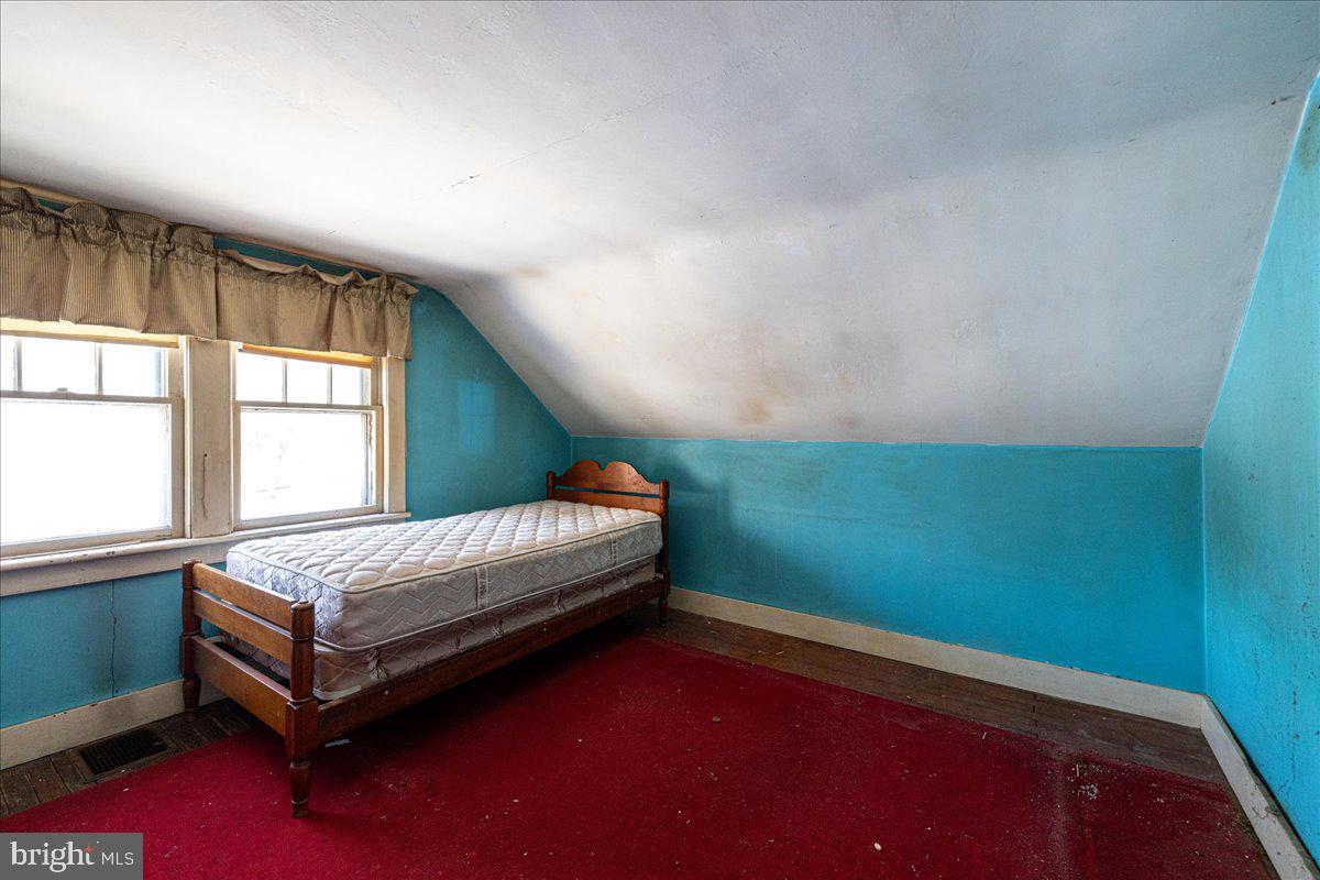 HAWK RIDGE - Residential