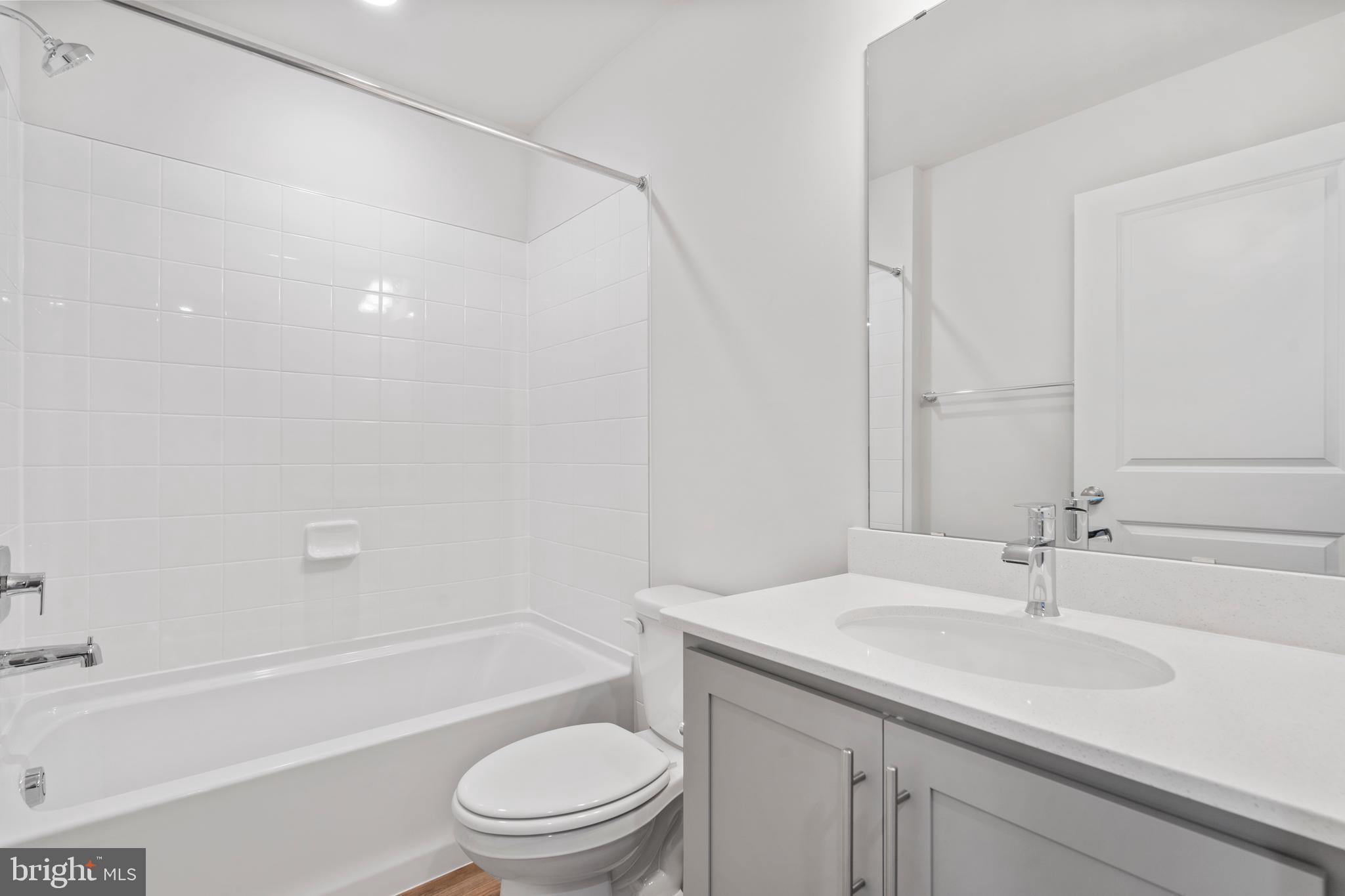 SPRING HILLS - Residential Lease