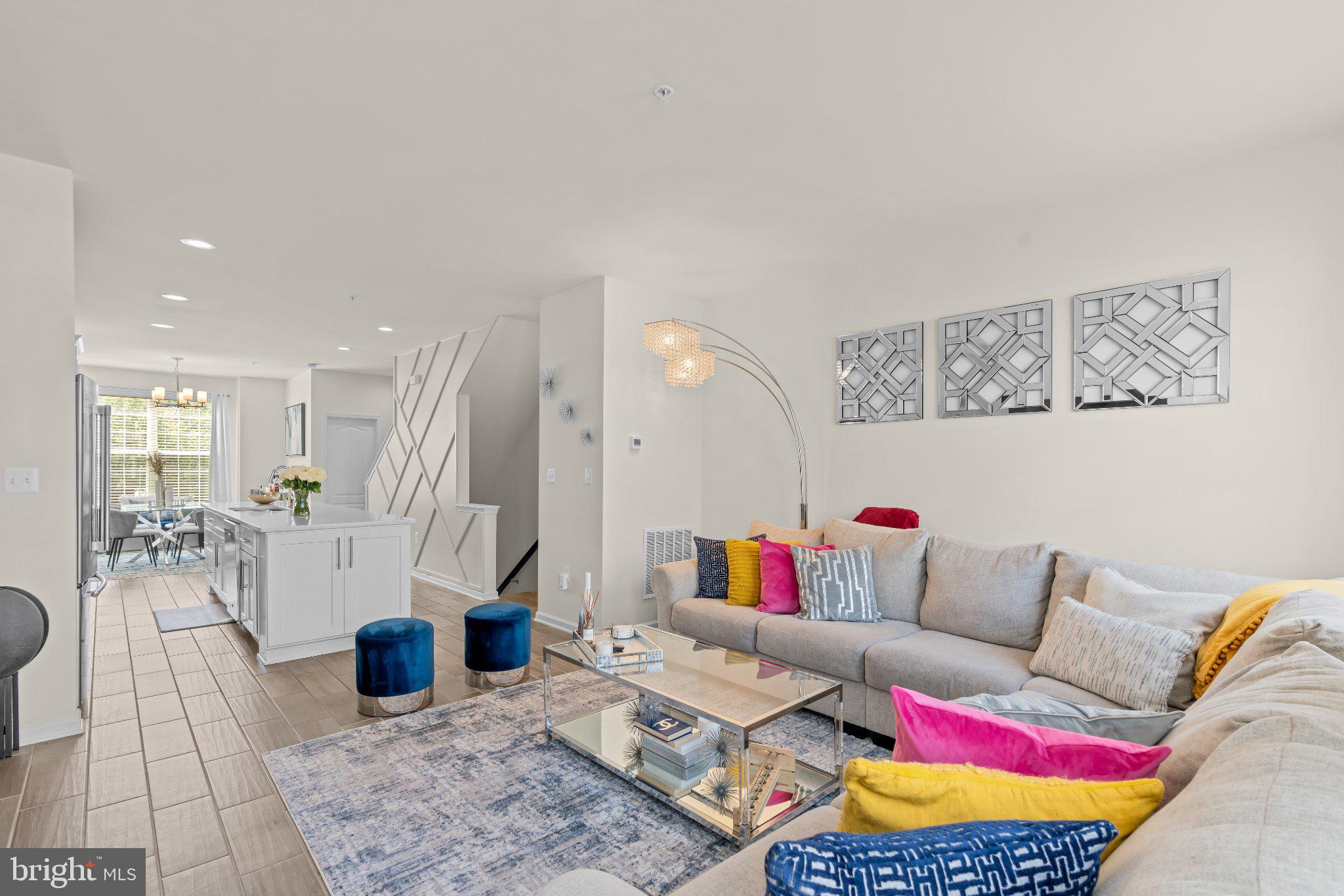 1623 FERNWOOD DRIVE