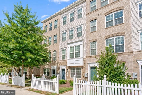 Townhouse For Rent - 1623 Fernwood Drive<br/> UPPER MARLBORO, MD 20774