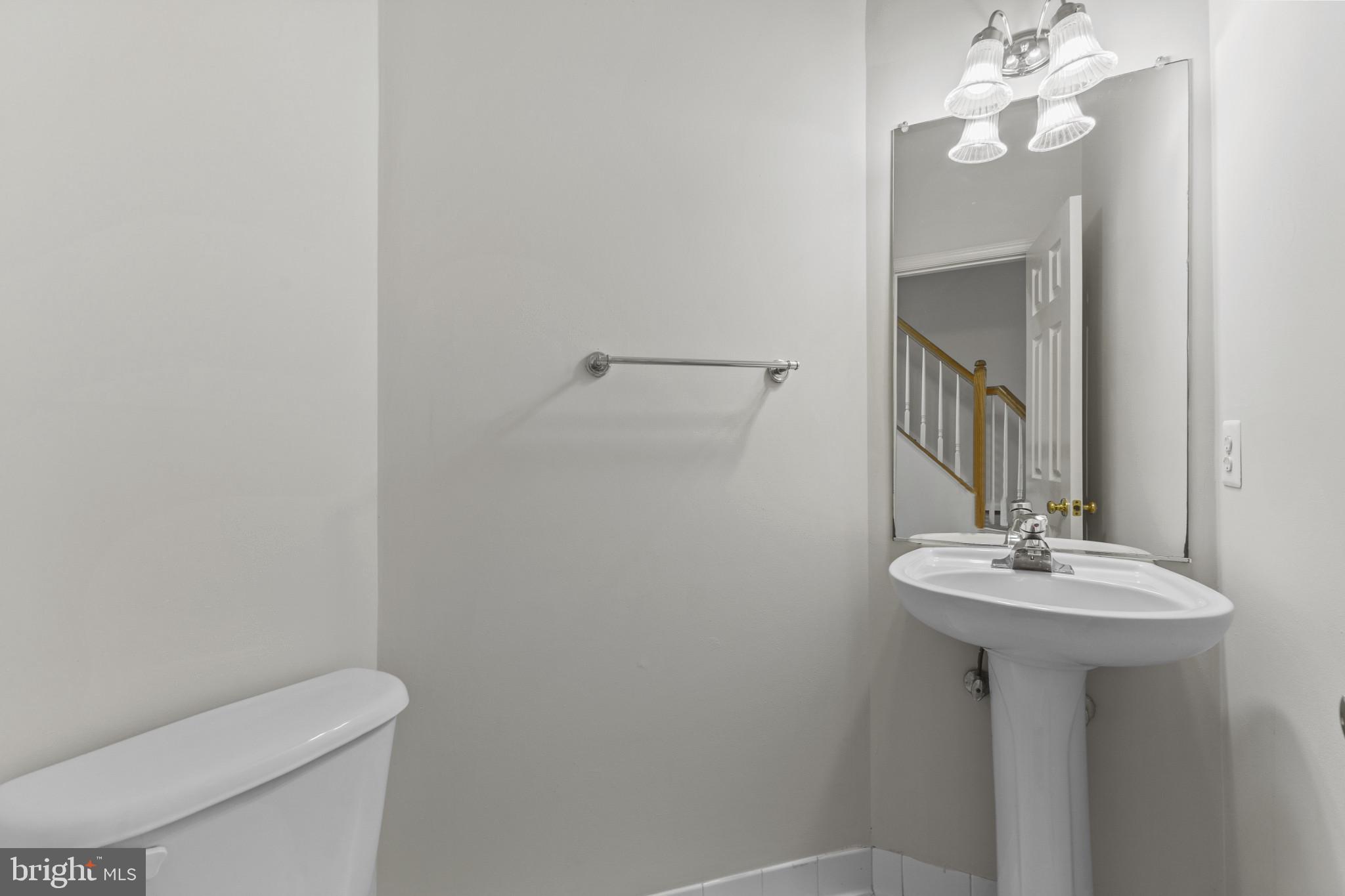 POTOMAC LAKES - Residential