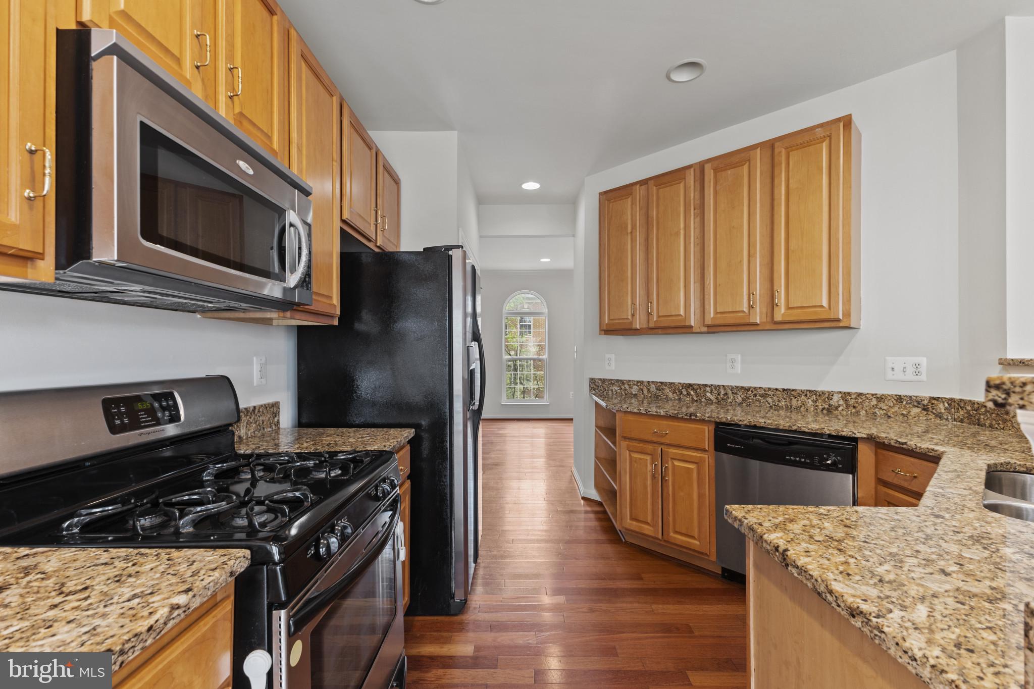 POTOMAC LAKES - Residential