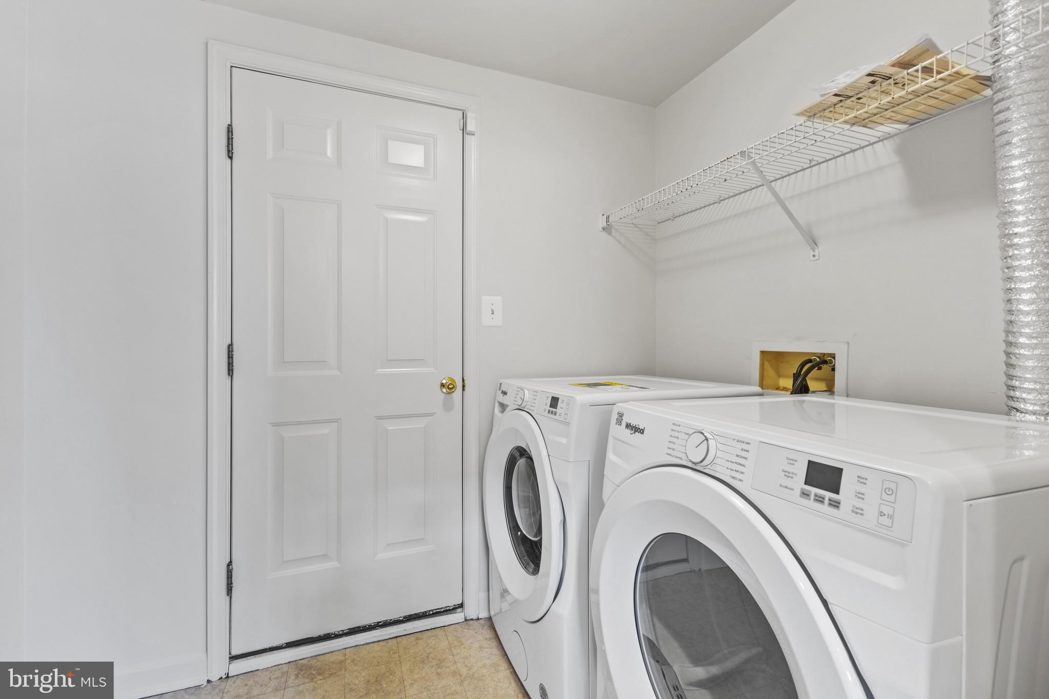 POTOMAC LAKES - Residential