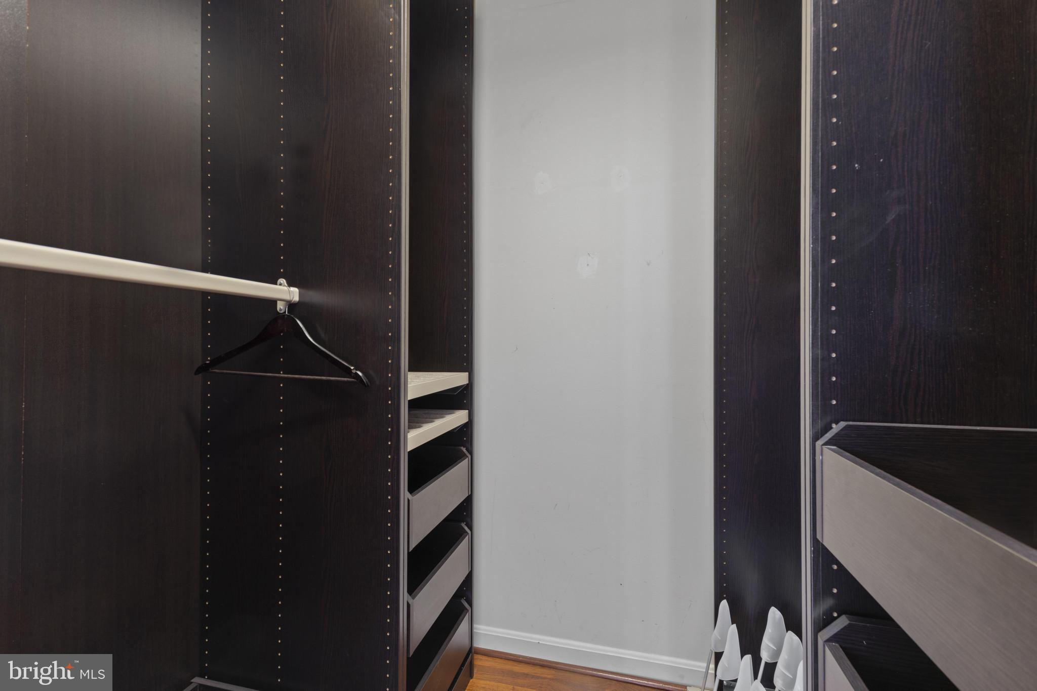 POTOMAC LAKES - Residential