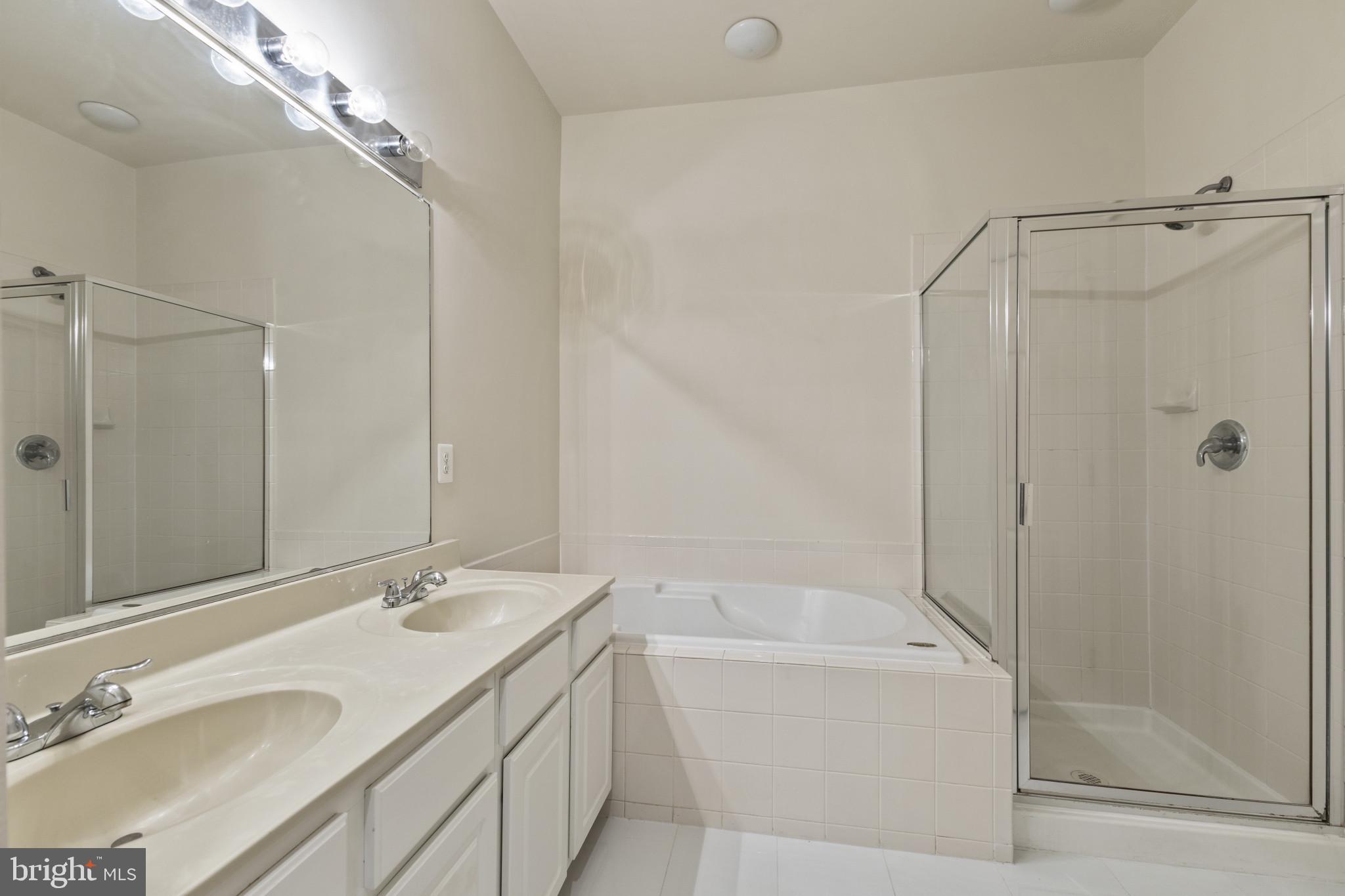 POTOMAC LAKES - Residential