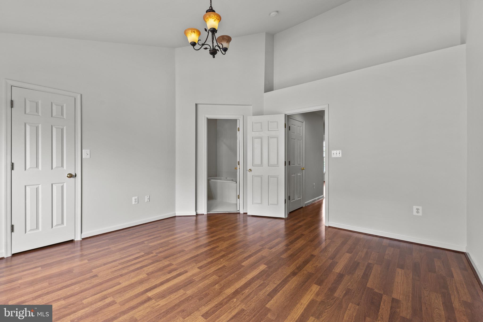 POTOMAC LAKES - Residential