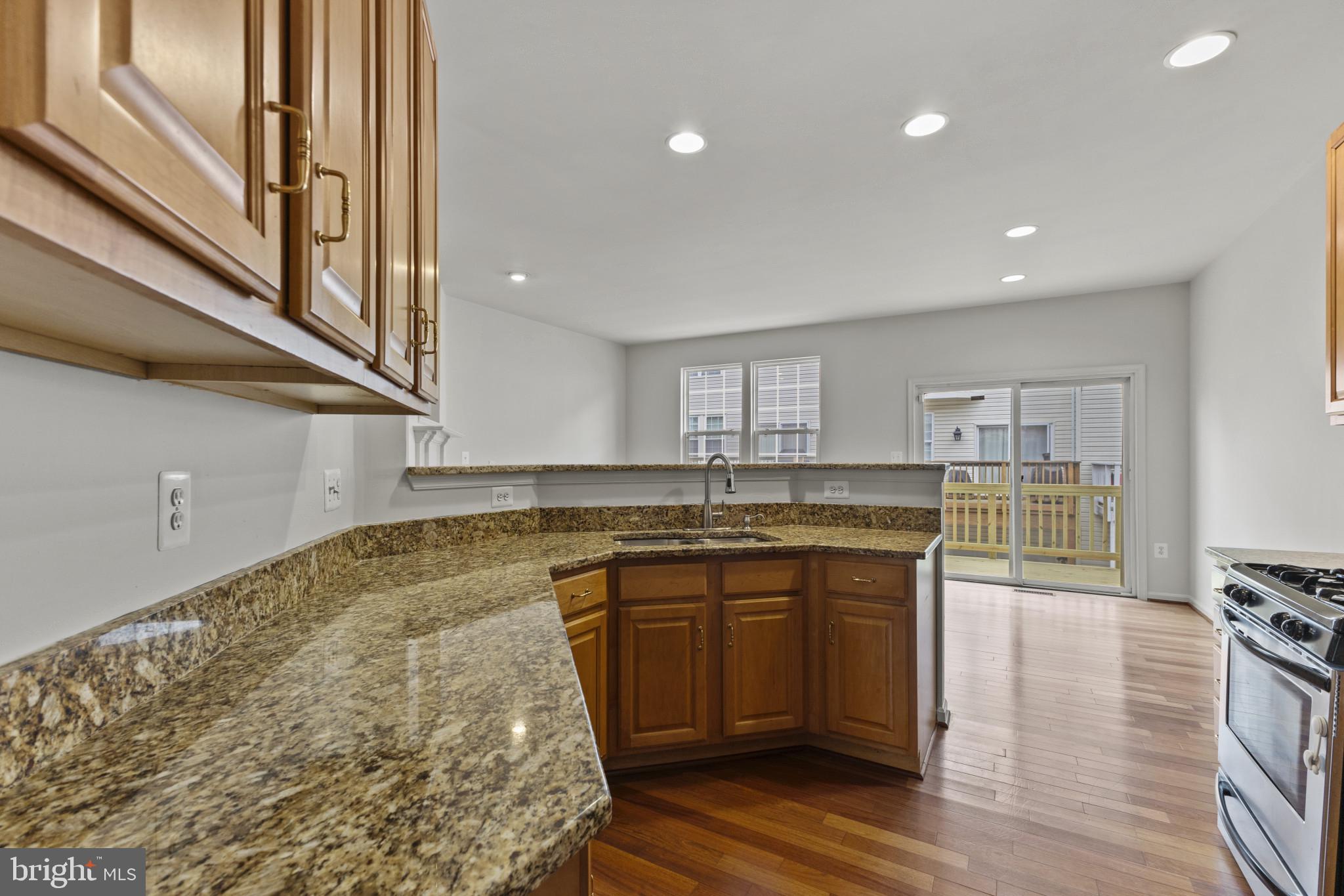 POTOMAC LAKES - Residential