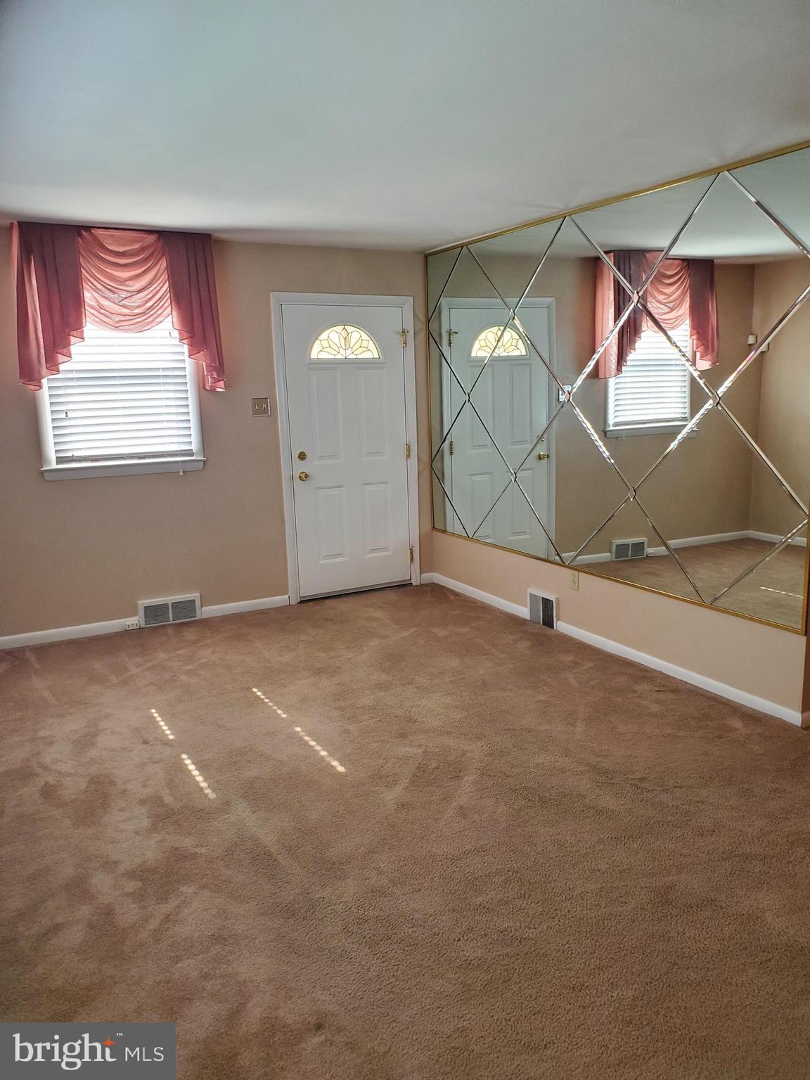 FOX CHASE - Residential