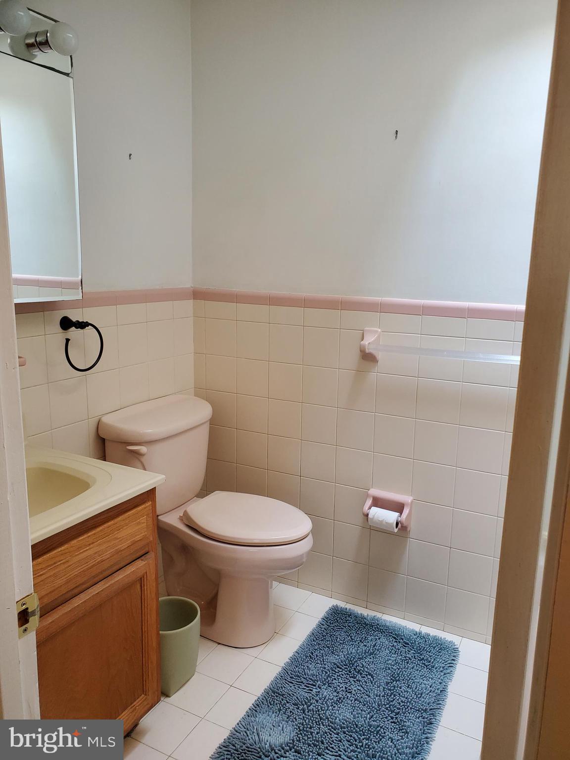 FOX CHASE - Residential