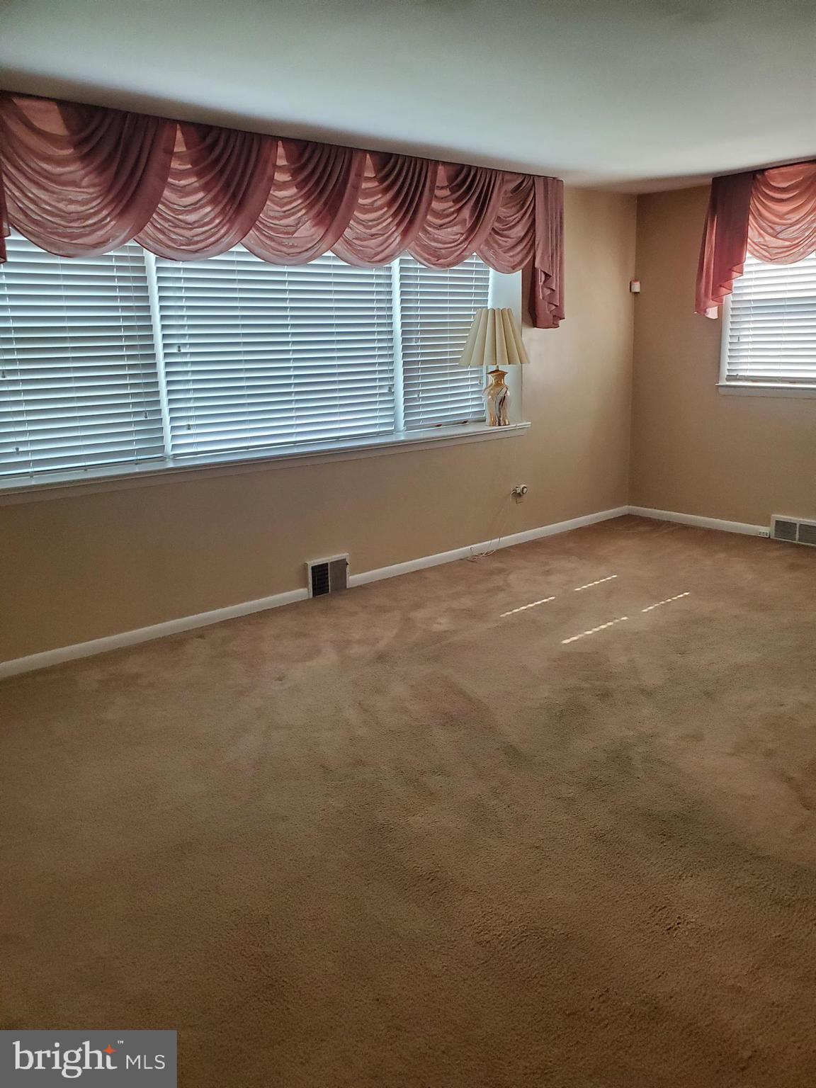 FOX CHASE - Residential