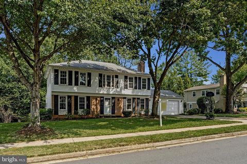 1811 SAINT ROMAN DRIVE VIENNA VA 22182