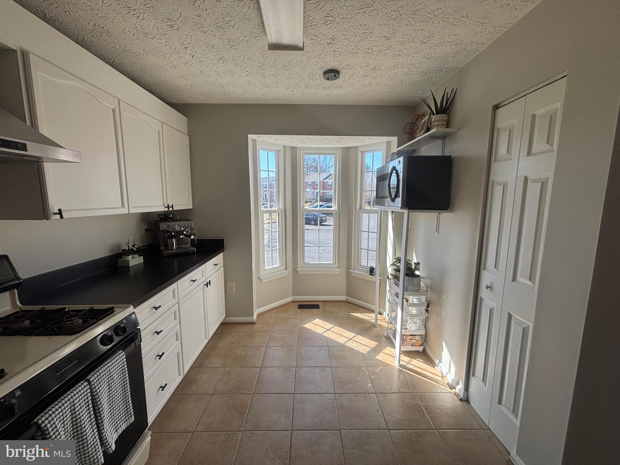 SNOWDEN RIDGE - Residential Lease