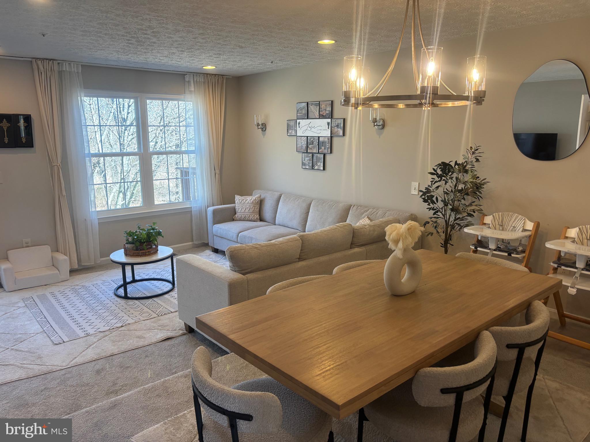 SNOWDEN RIDGE - Residential Lease