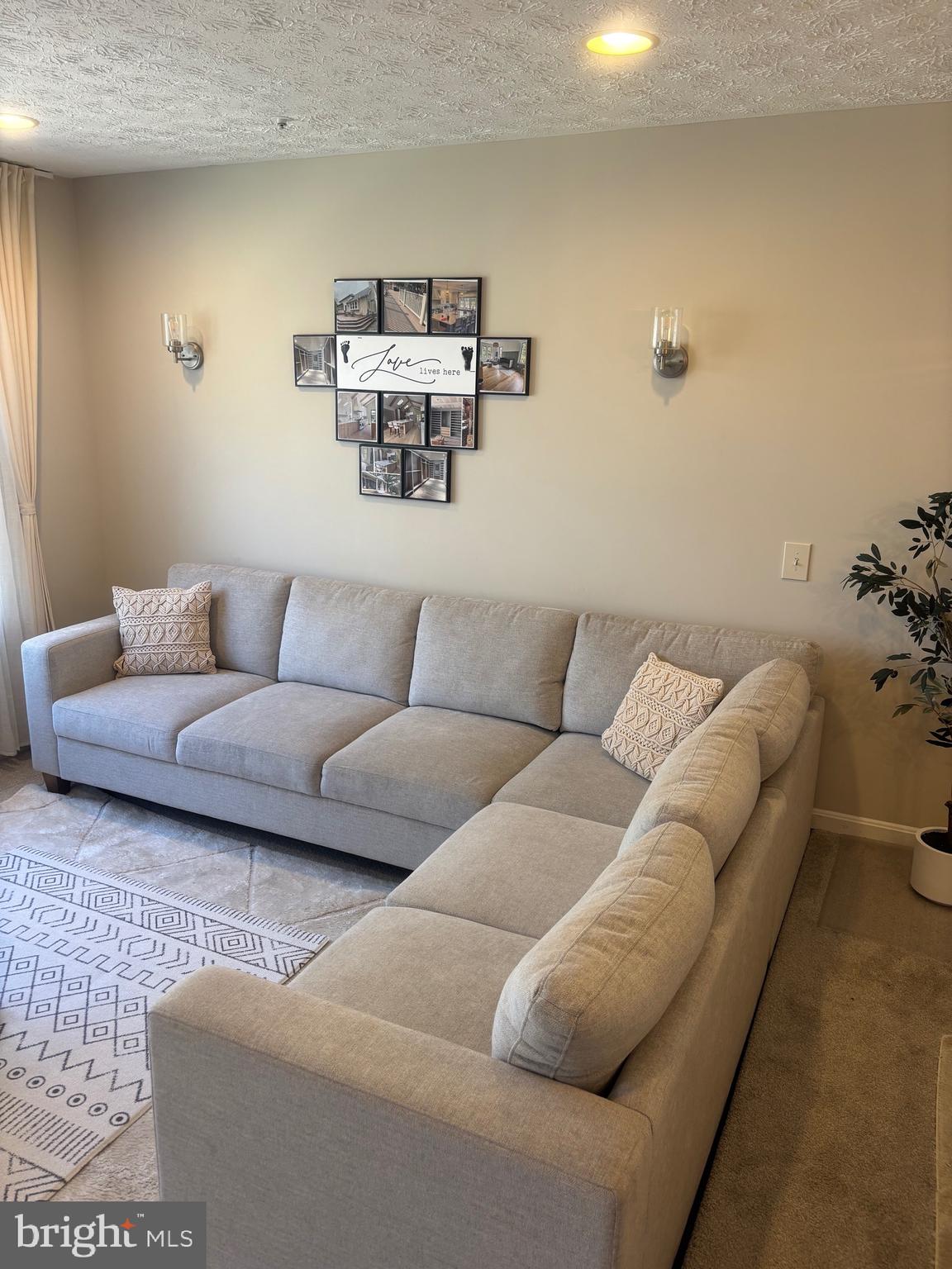 SNOWDEN RIDGE - Residential Lease