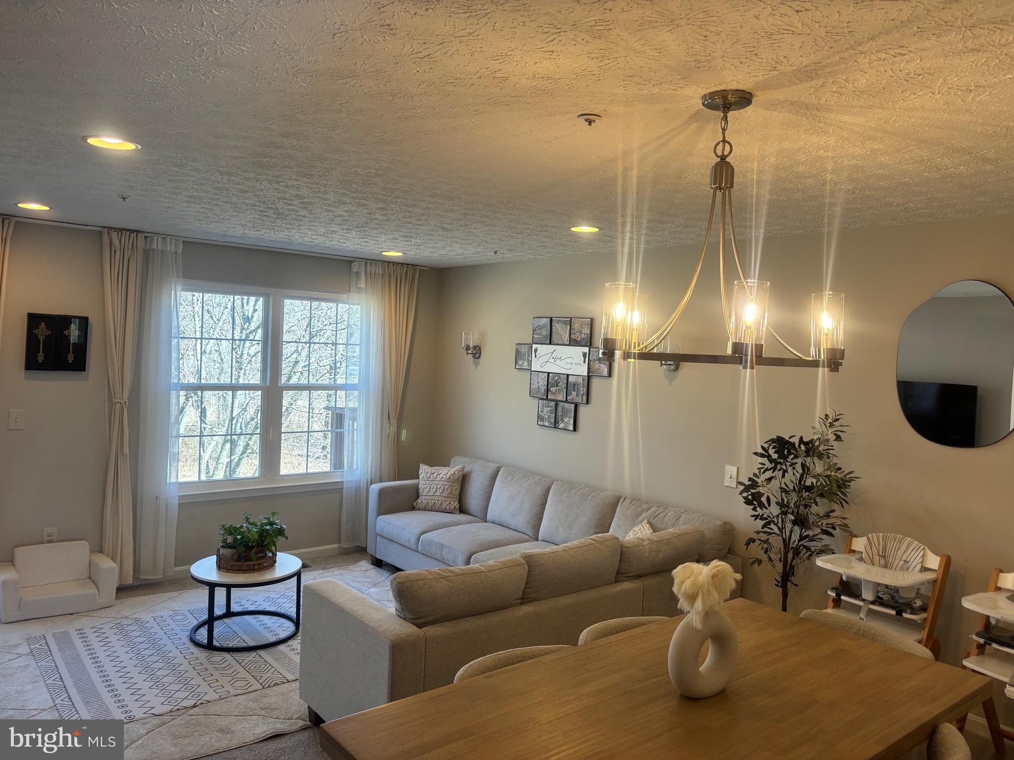 SNOWDEN RIDGE - Residential Lease