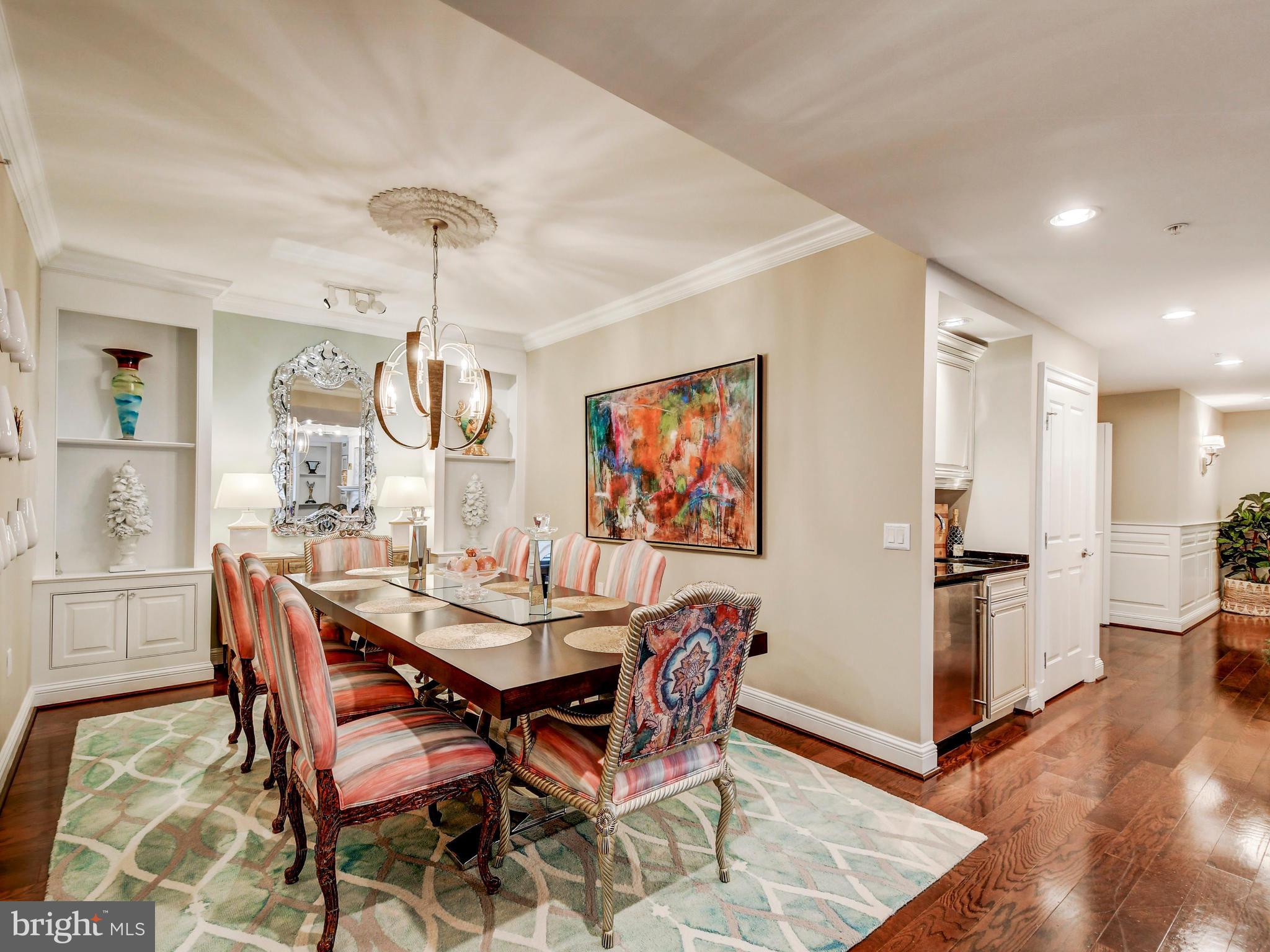 THE RITZ-CARLTON RESIDENCES - Residential