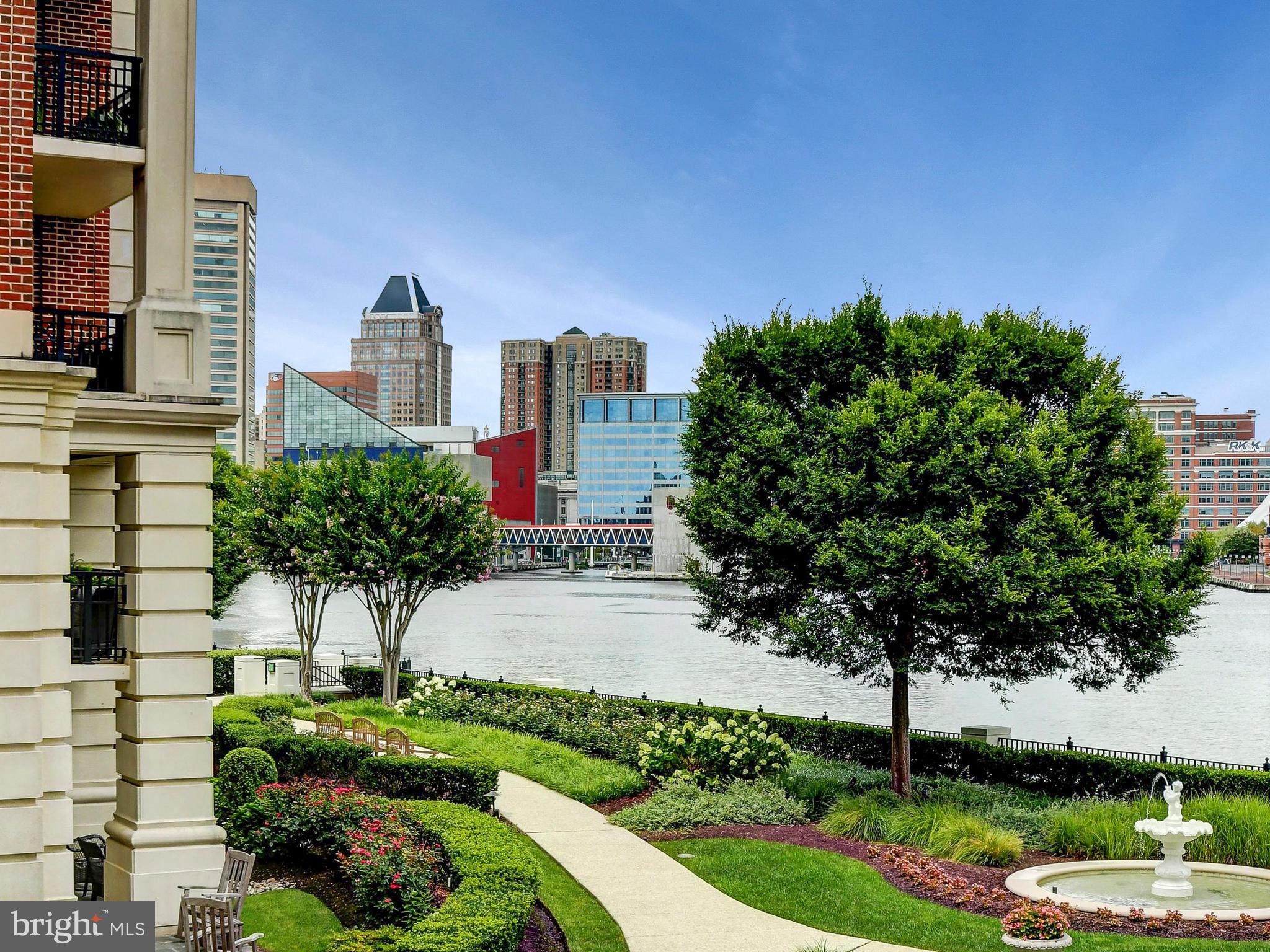 THE RITZ-CARLTON RESIDENCES - Residential