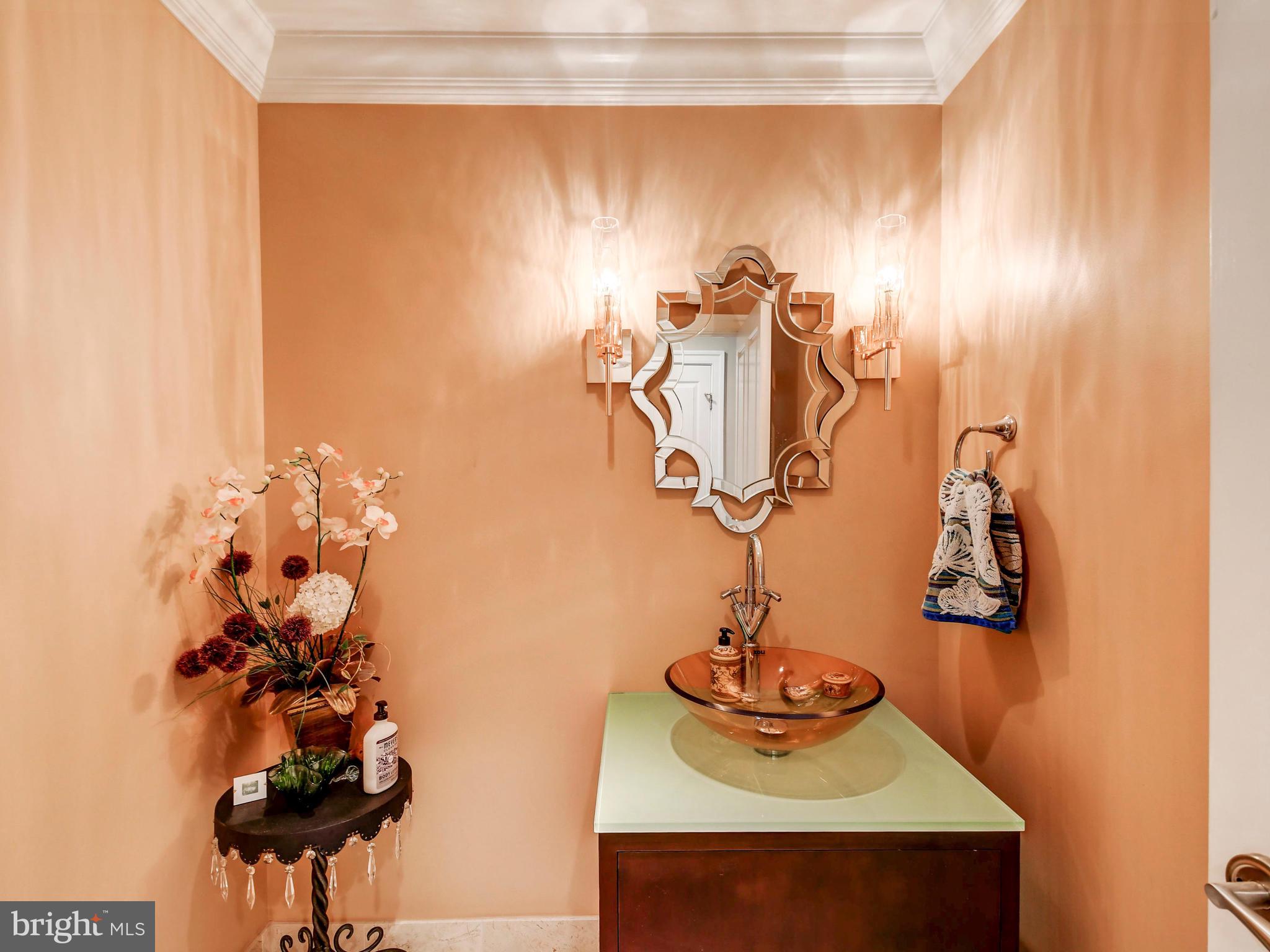 THE RITZ-CARLTON RESIDENCES - Residential