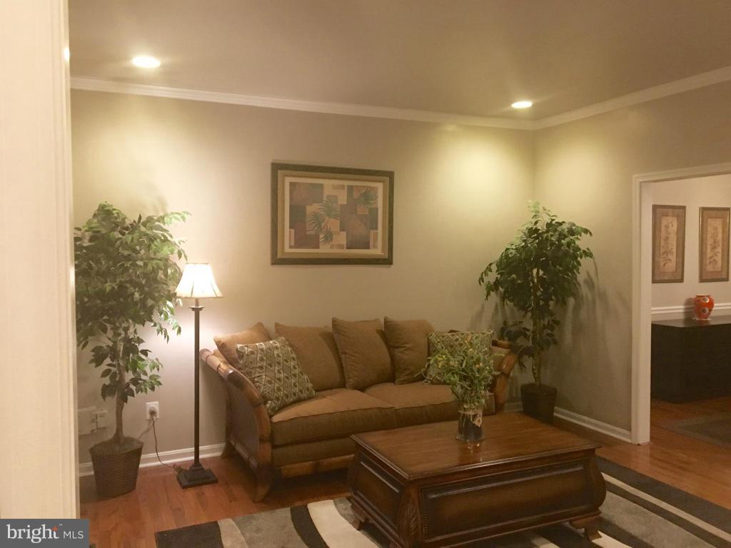 SADDLE RIDGE - Residential