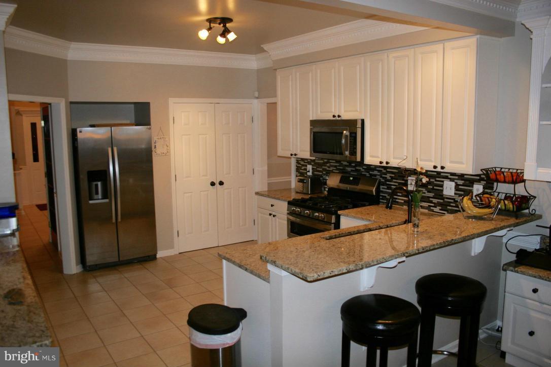 SADDLE RIDGE - Residential