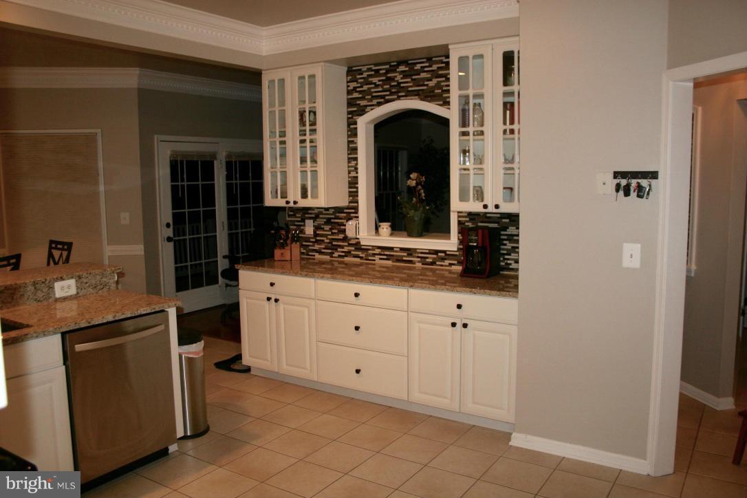 SADDLE RIDGE - Residential