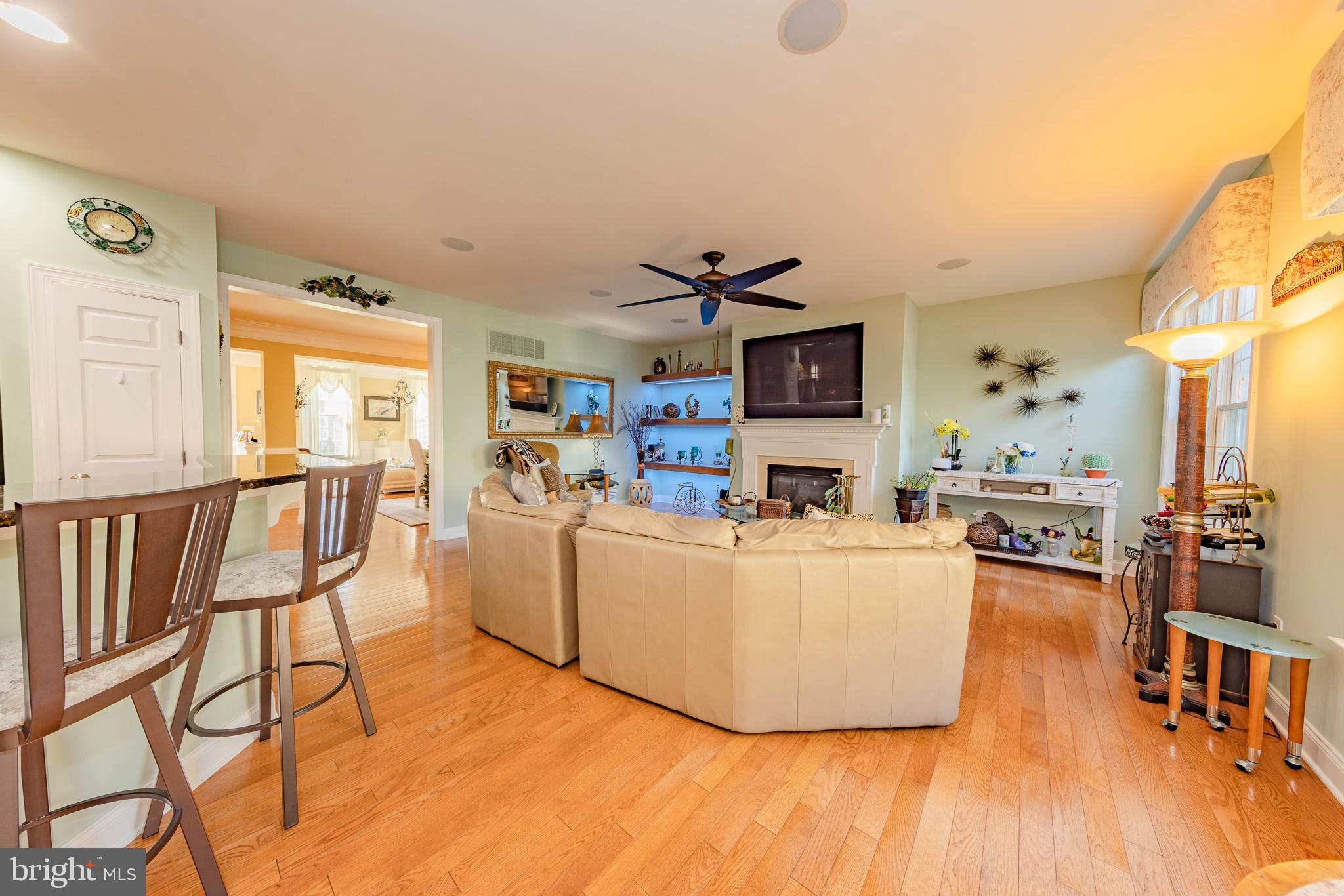 NEWTOWN WALK - Residential