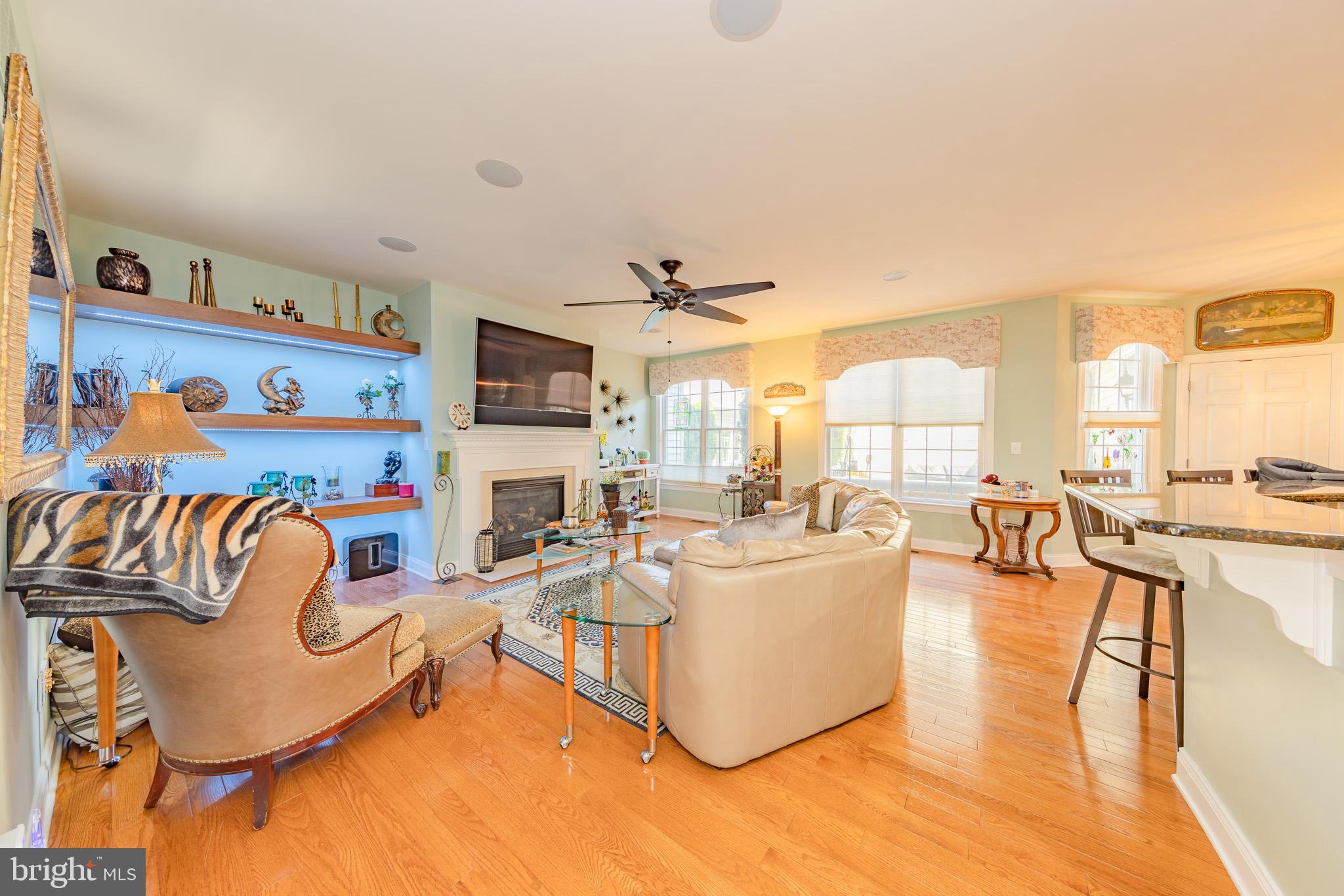 NEWTOWN WALK - Residential